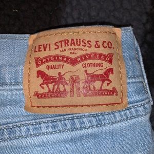 Levi Strauss Boyfriend Jeans